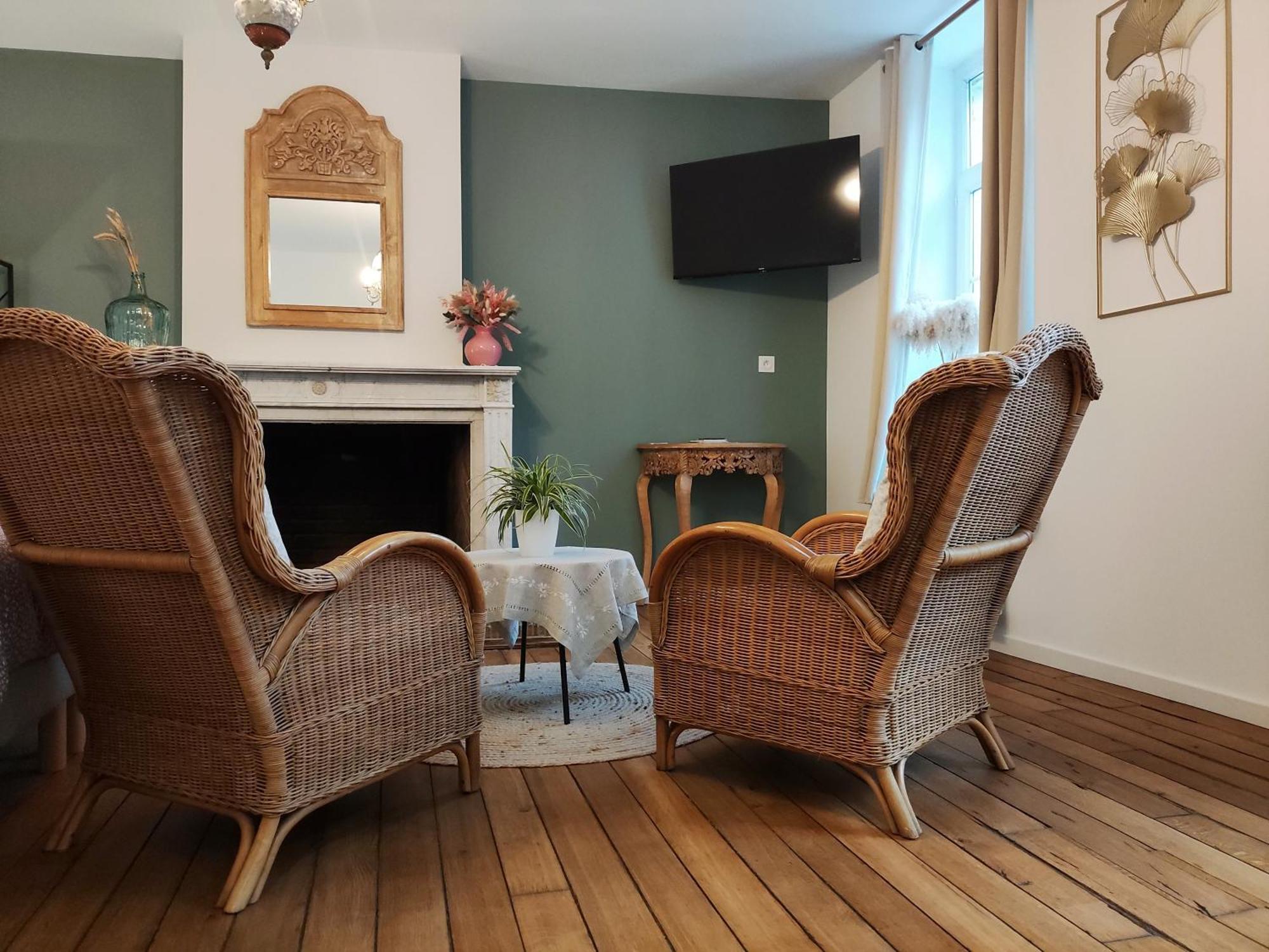 Bed and Breakfast Le Relais Napoleon à Avesnes-sur-Helpe Extérieur photo